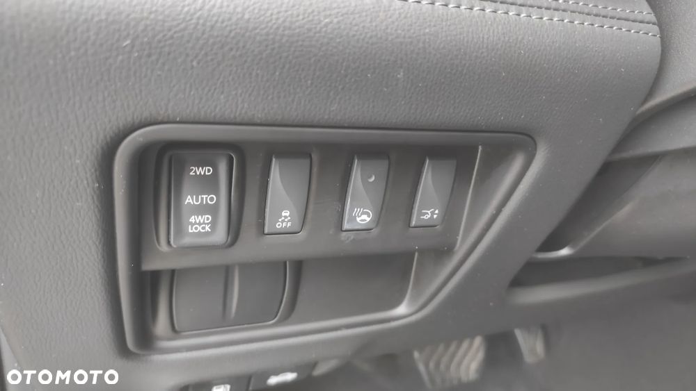 Renault Koleos 2.0 dCi Initiale Paris 4x4 X-Tronic - 24
