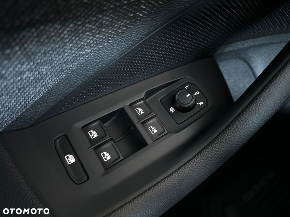 Skoda Superb 1.5 TSI Ambition DSG - 32