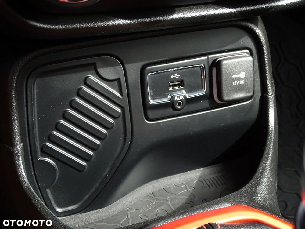 Jeep Renegade 1.6 MultiJet Limited - 26