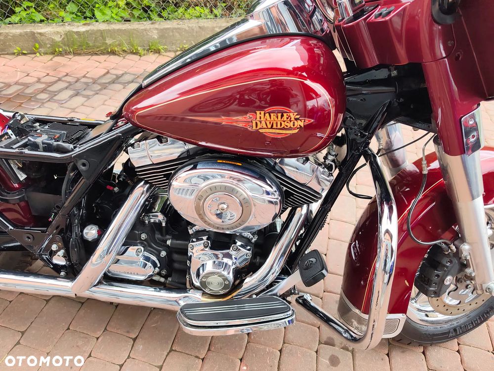 Harley-Davidson FLHTCU Ultra - 18