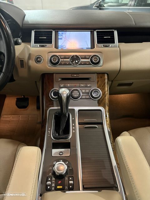 Land Rover Range Rover Sport 3.0 TDV6 HSE - 27