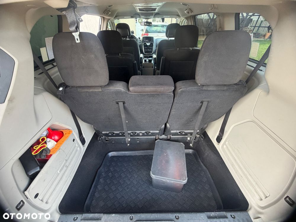 Chrysler Town & Country 3.6 Touring - 11