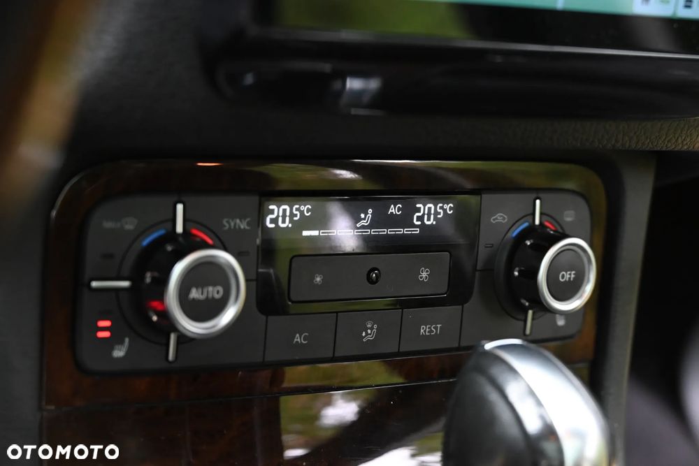 Volkswagen Touareg V6 FSI Blue Motion - 6