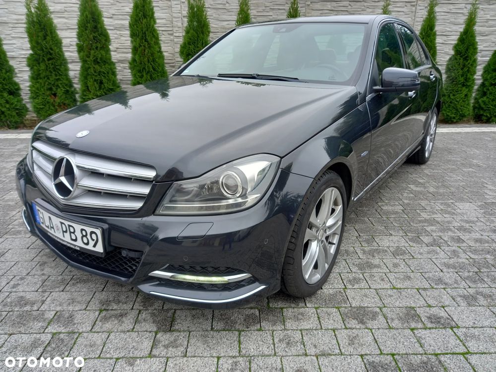 Mercedes-Benz Klasa C 250 CGI Automatik BlueEFFICIENCY Avantgarde - 3