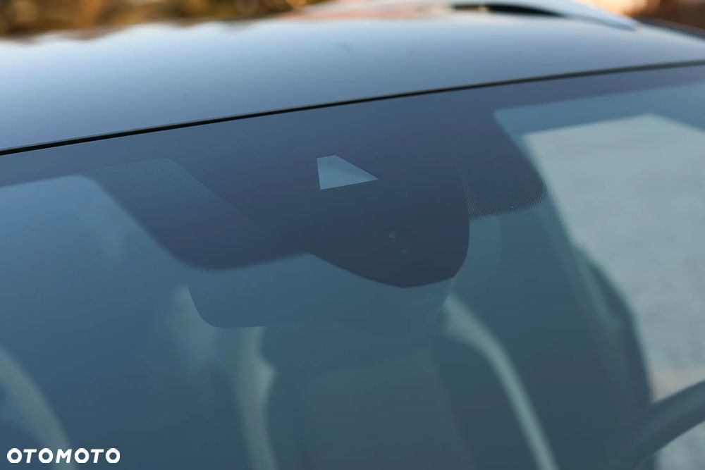 Volkswagen T-Roc 2.0 TDI SCR DSG Move - 36