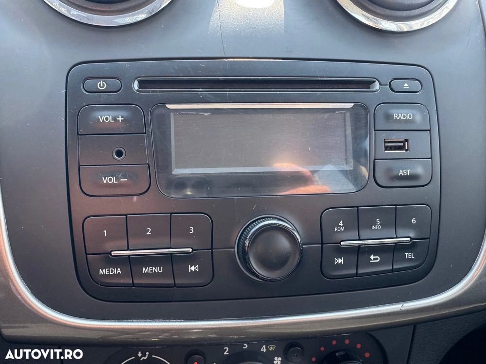 Dacia Logan 1.5 90CP Laureate - 12