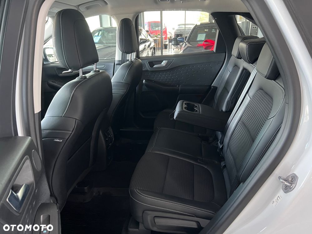 Ford Kuga 2.0 EcoBlue AWD Titanium X - 36