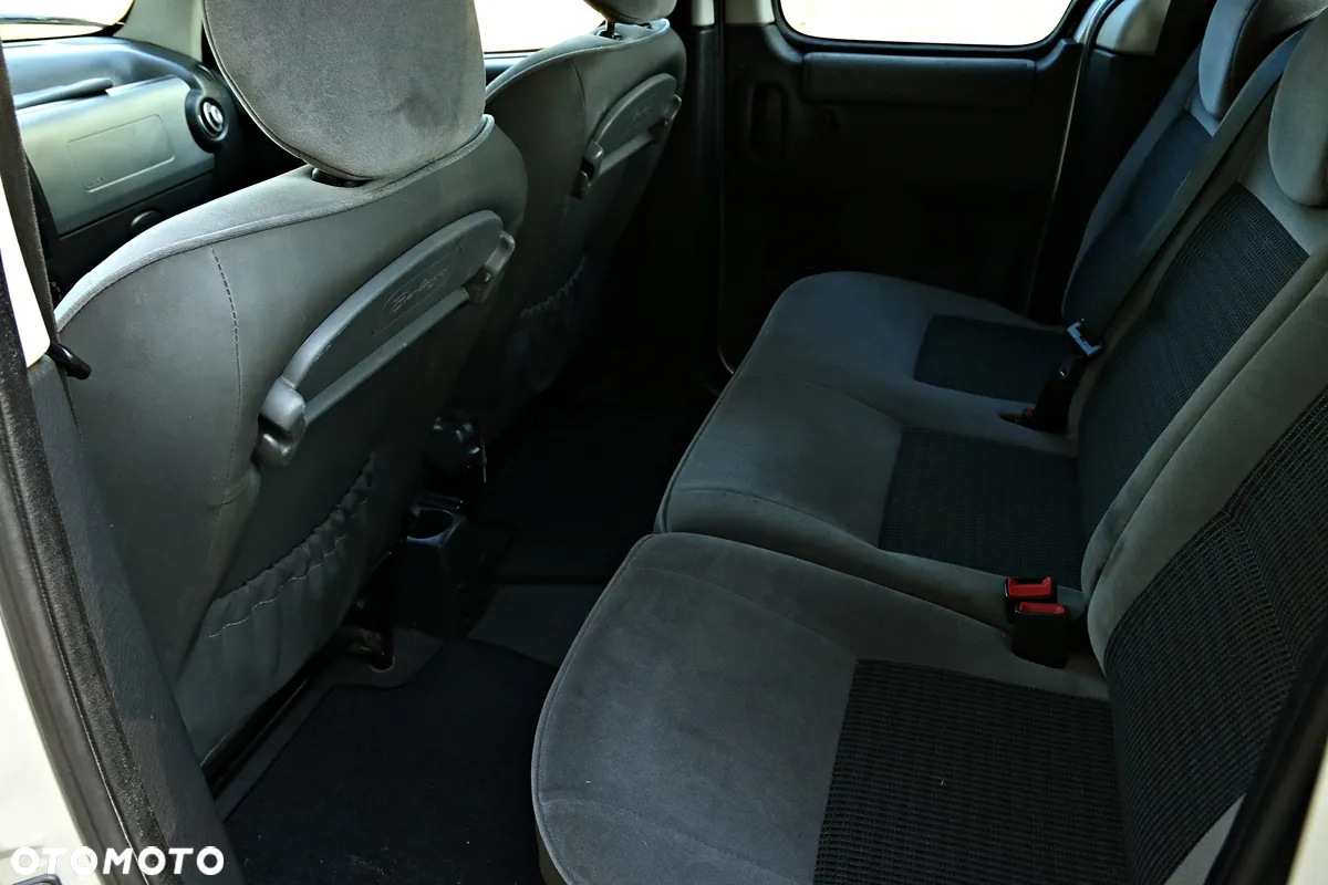 Citroën Berlingo 1.6 HDI Style - 30