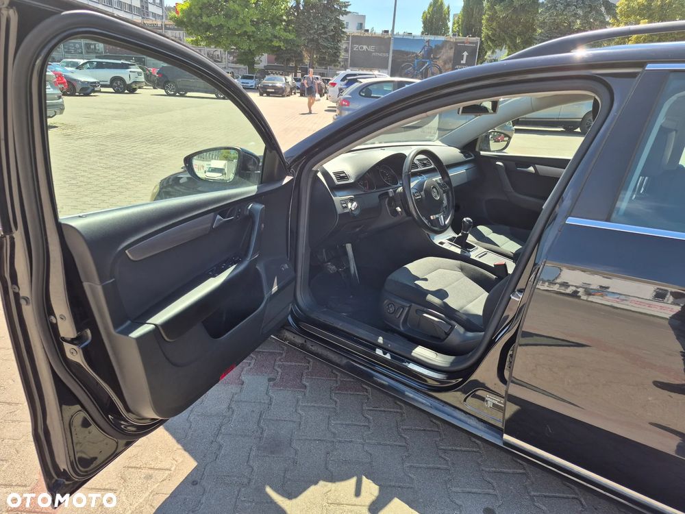 Volkswagen Passat 2.0 TDI DPF Comfortline - 9