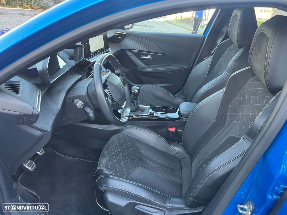 Peugeot 208 PureTech 100 GT - 23