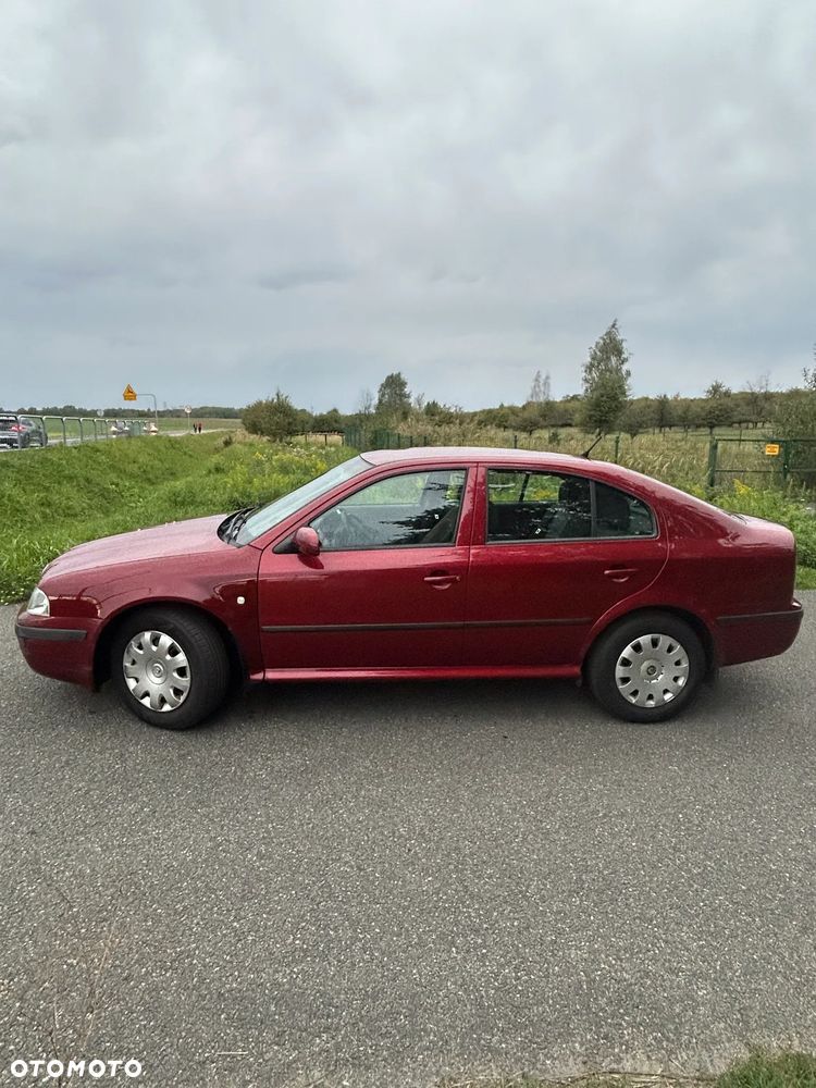 Skoda Octavia 1.6 Tour - 2