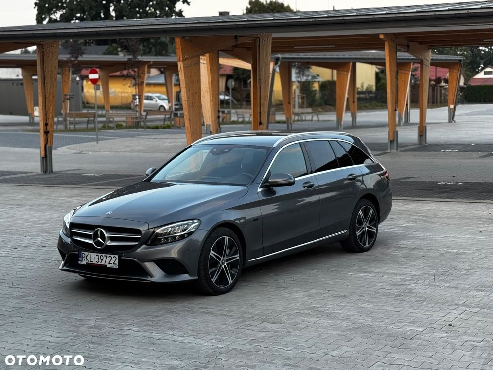 Mercedes-Benz Klasa C 220 d T 9G-TRONIC Avantgarde