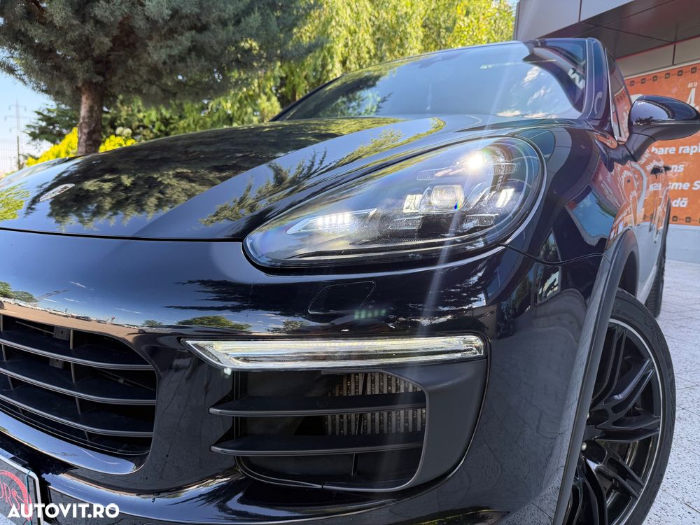 Porsche Cayenne Platinum Edition - 21
