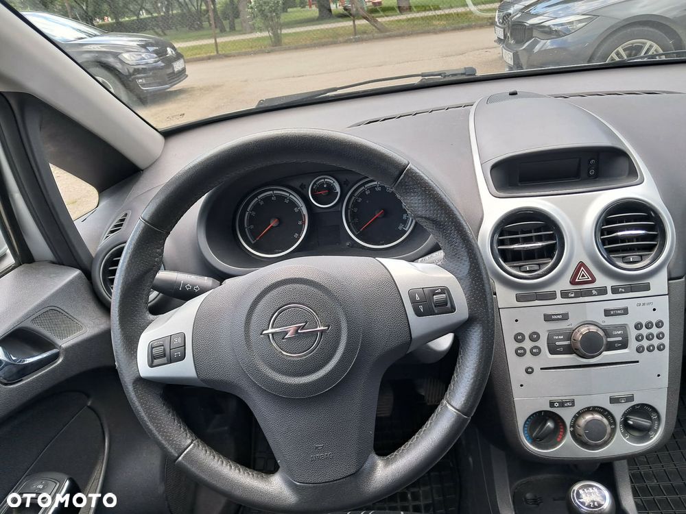 Opel Corsa 1.4 16V Enjoy - 5