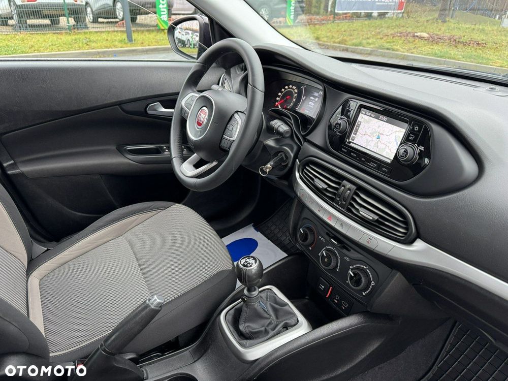 Fiat Tipo 1.4 16V More - 37