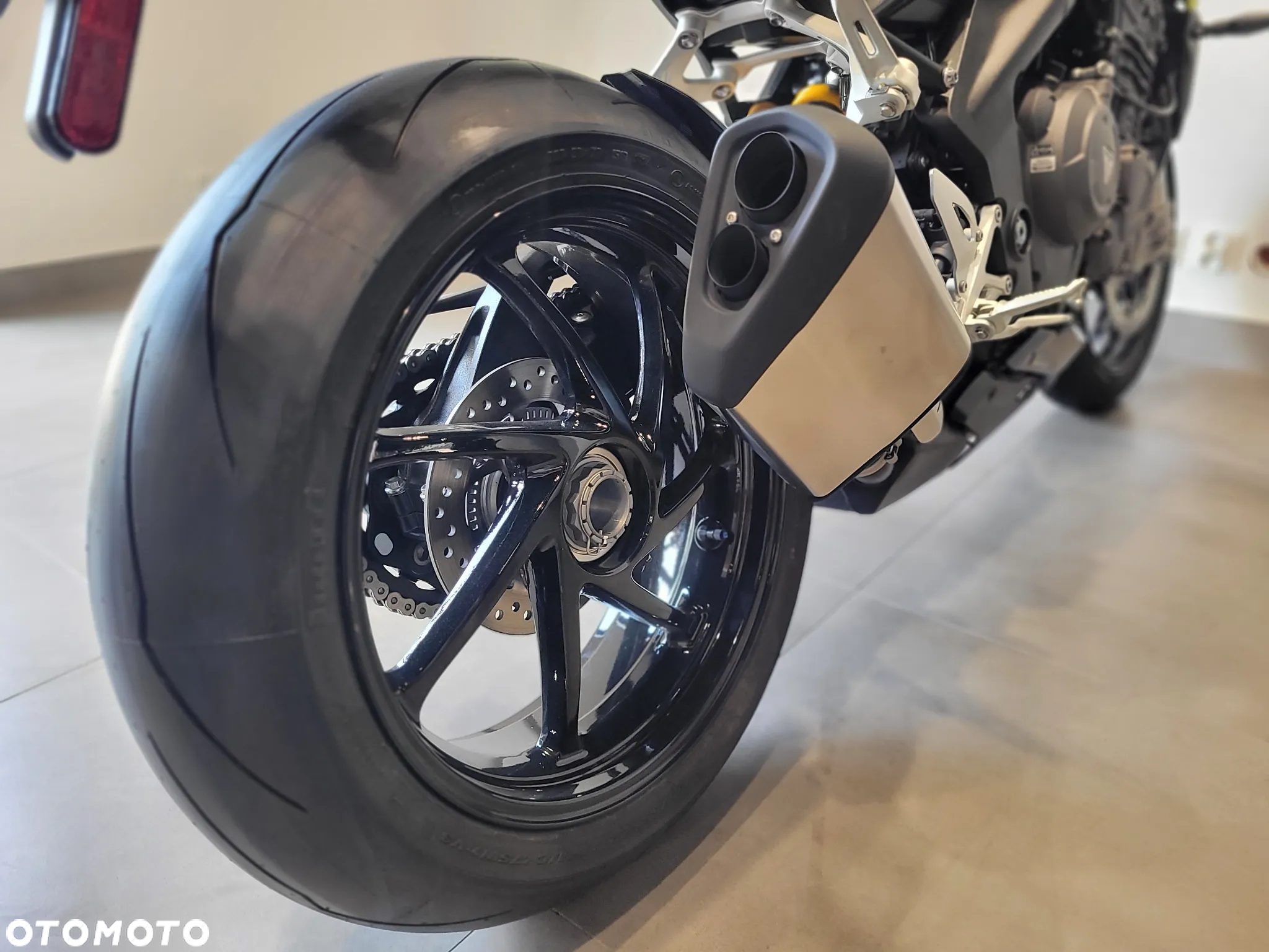 Triumph Speed Triple - 11