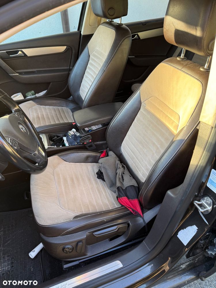 Volkswagen Passat 2.0 TDI Highline R-Style DSG - 8