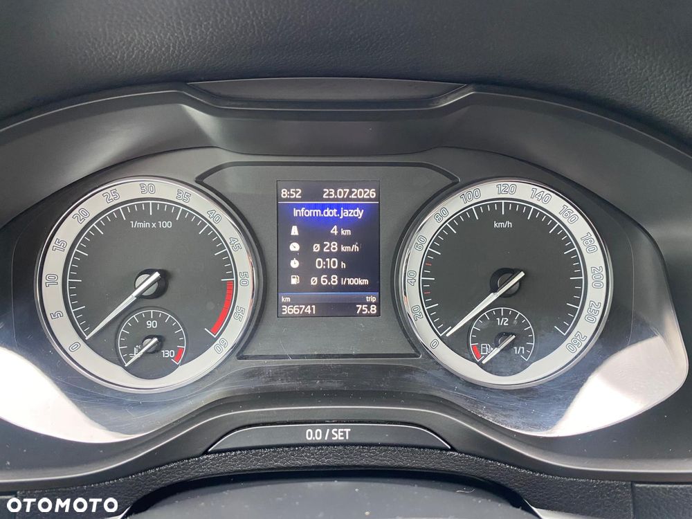 Skoda Karoq 2.0 TDI SCR 4x2 Style - 10