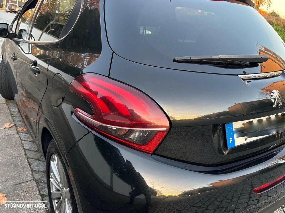 Peugeot 208 1.6 BlueHDi Style - 18