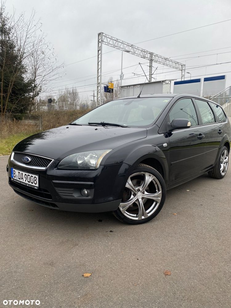 Ford Focus 2.0 16V Titanium - 1