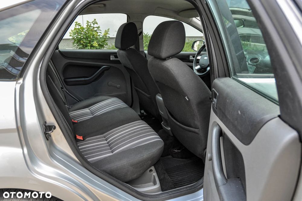 Ford Focus - 12
