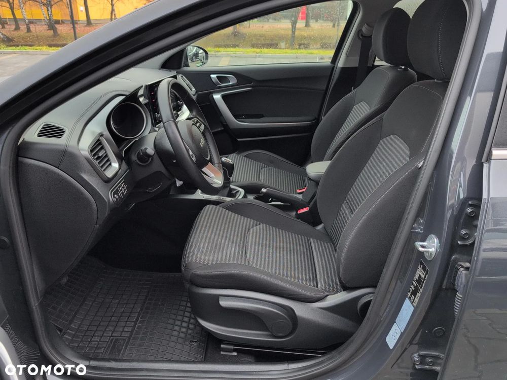 Kia XCeed 1.5 T-GDI M - 19