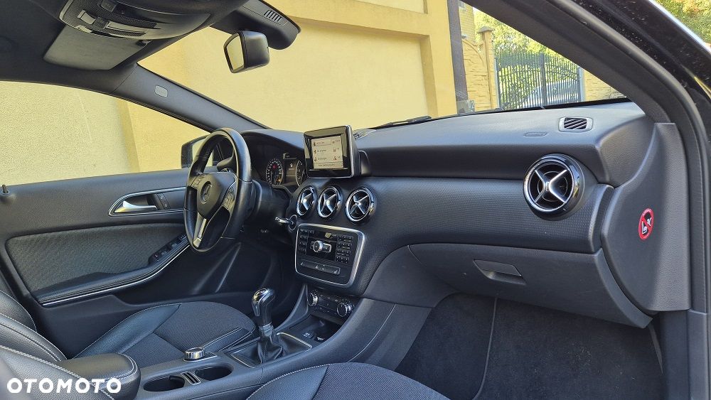 Mercedes-Benz Klasa A 180 (BlueEFFICIENCY) Urban - 8