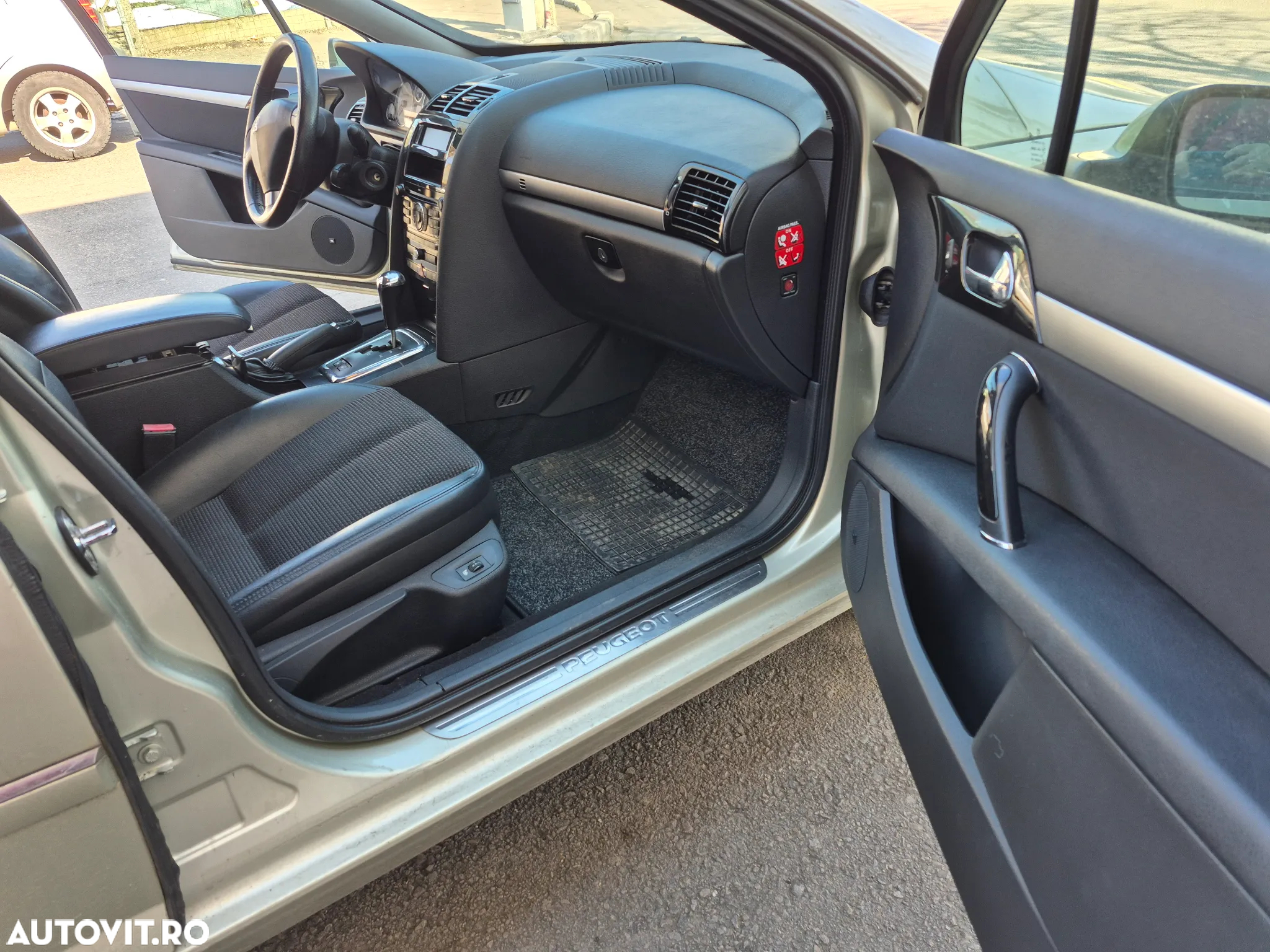 Peugeot 407 SW HDi 135 Automatik JBL - 12