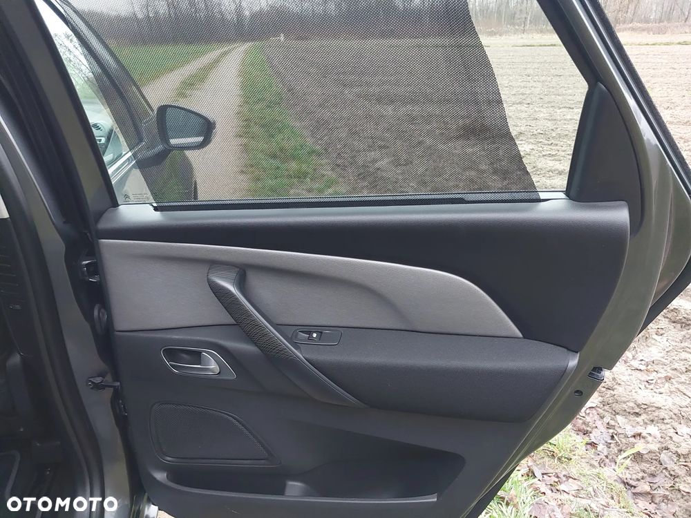 Citroën C4 Picasso BlueHDi 150 Intensive - 19