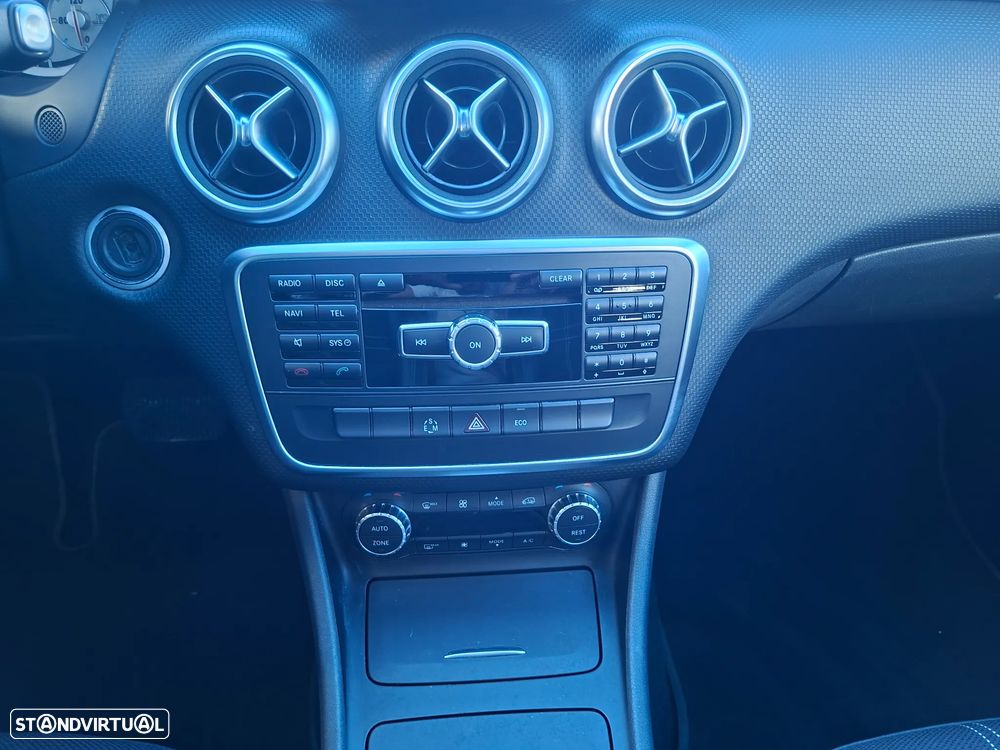 Mercedes-Benz A 200 CDI 4Matic 7G-DCT StreetStyle - 30