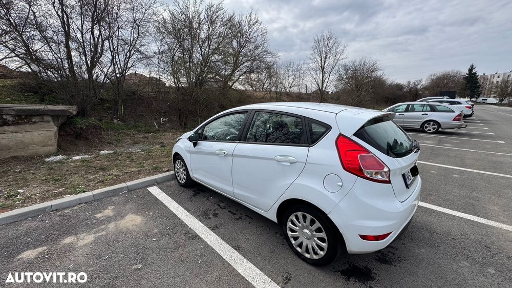 Ford Fiesta - 5