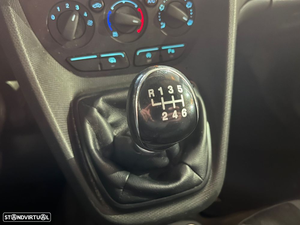 Ford Trânsit Connect Sport 3 Lugares Longa - 15