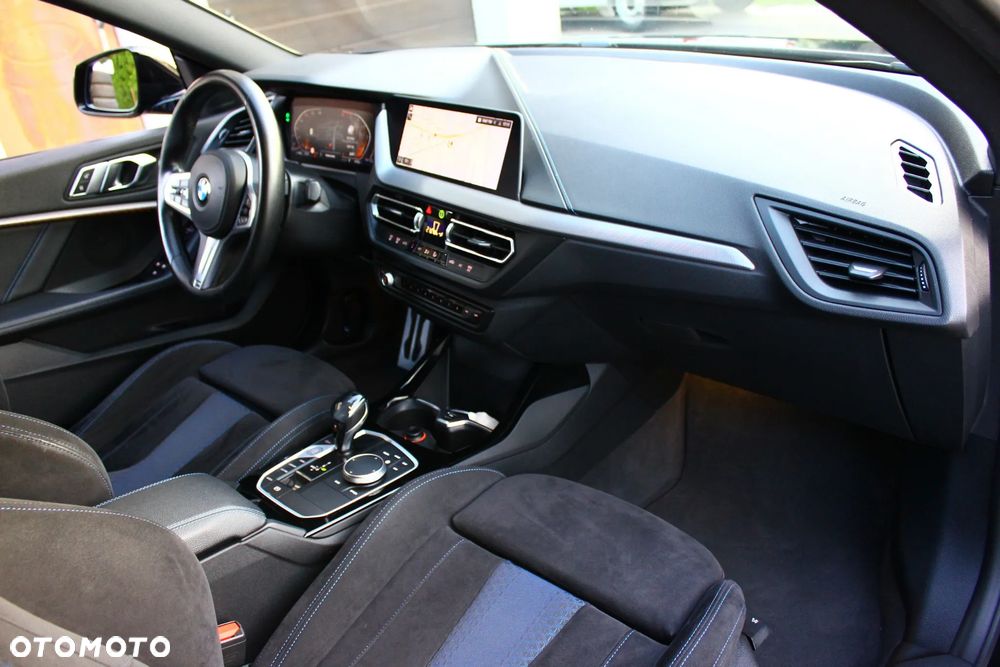 BMW Seria 2 218d M Sport sport - 38