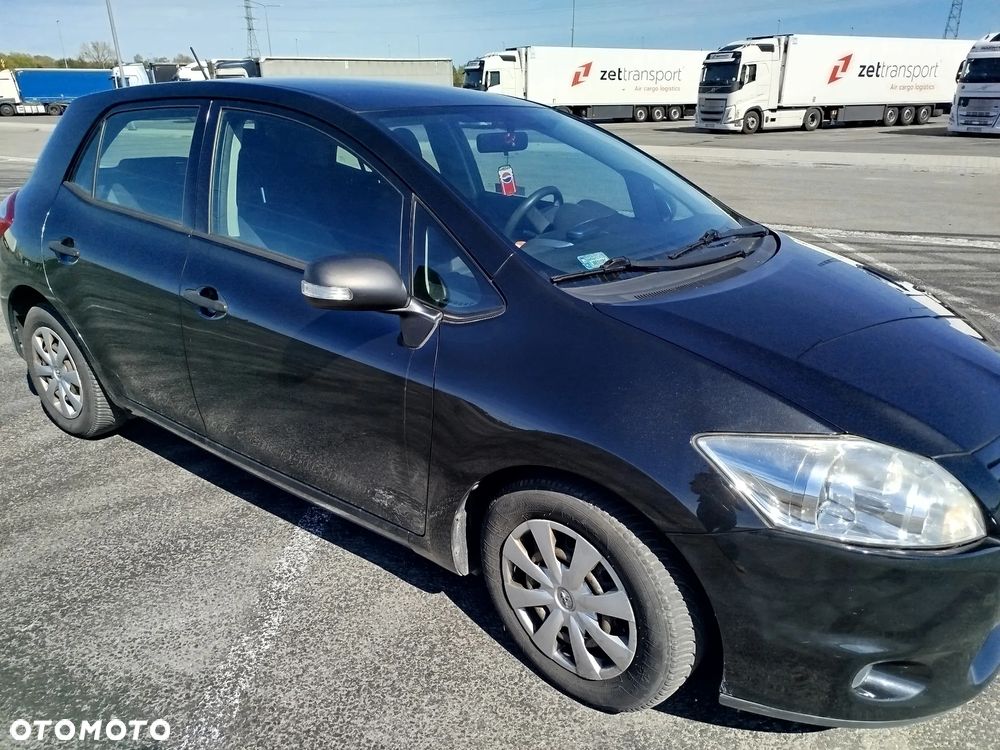 Toyota Auris 1.4 D-4D Luna - 5