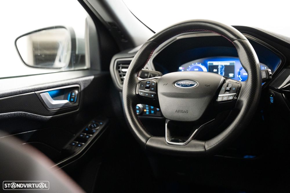 Ford Kuga 1.5 EcoBoost ST-Line - 11