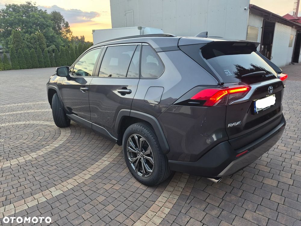 Toyota RAV4 - 6
