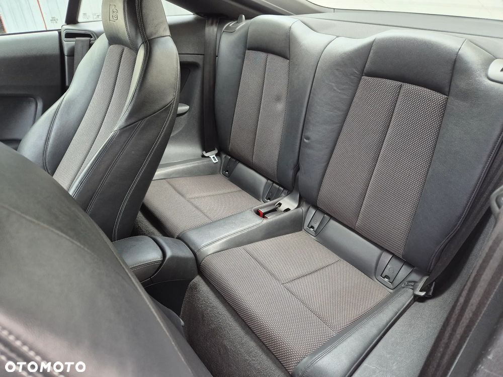 Audi TT Coupé 2.0 TDI ultra - 13