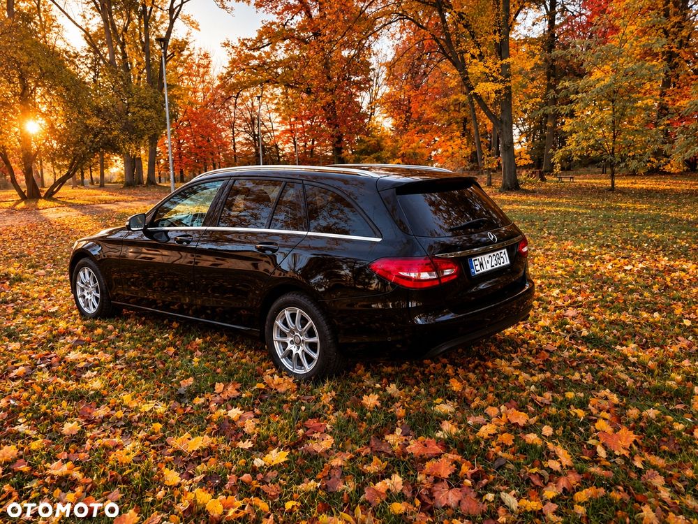 Mercedes-Benz C-Class 2016 photo 2