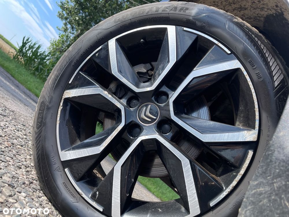 Citroën C4 e-C4 136 SHINE - 39