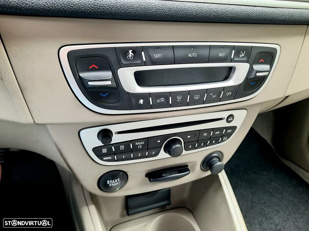 Renault Mégane Sport Tourer 1.5 dCi Luxe CO2 Champion - 14