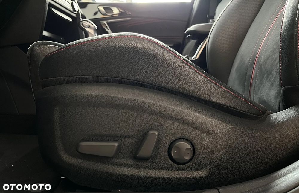 Kia ProCeed 1.6 T-GDI DCT7 OPF GT - 22