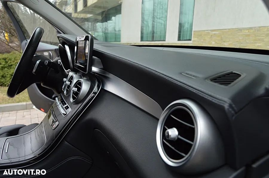 Mercedes-Benz GLC 220 d 4MATIC 9G-TRONIC - 30