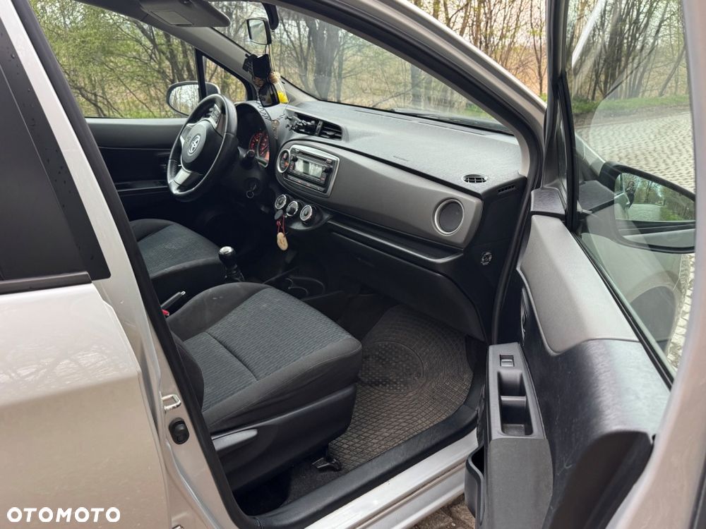 Toyota Yaris - 5