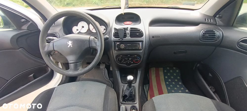 Peugeot 206 - 5