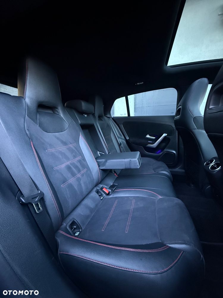 Mercedes-Benz CLA 200 7G-DCT Edition AMG Line - 22