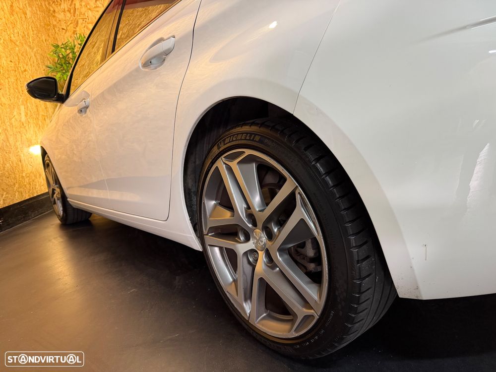 Peugeot 308 130 e-THP Stop & Start Allure - 26