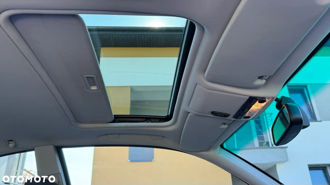 BMW Seria 3 - 12