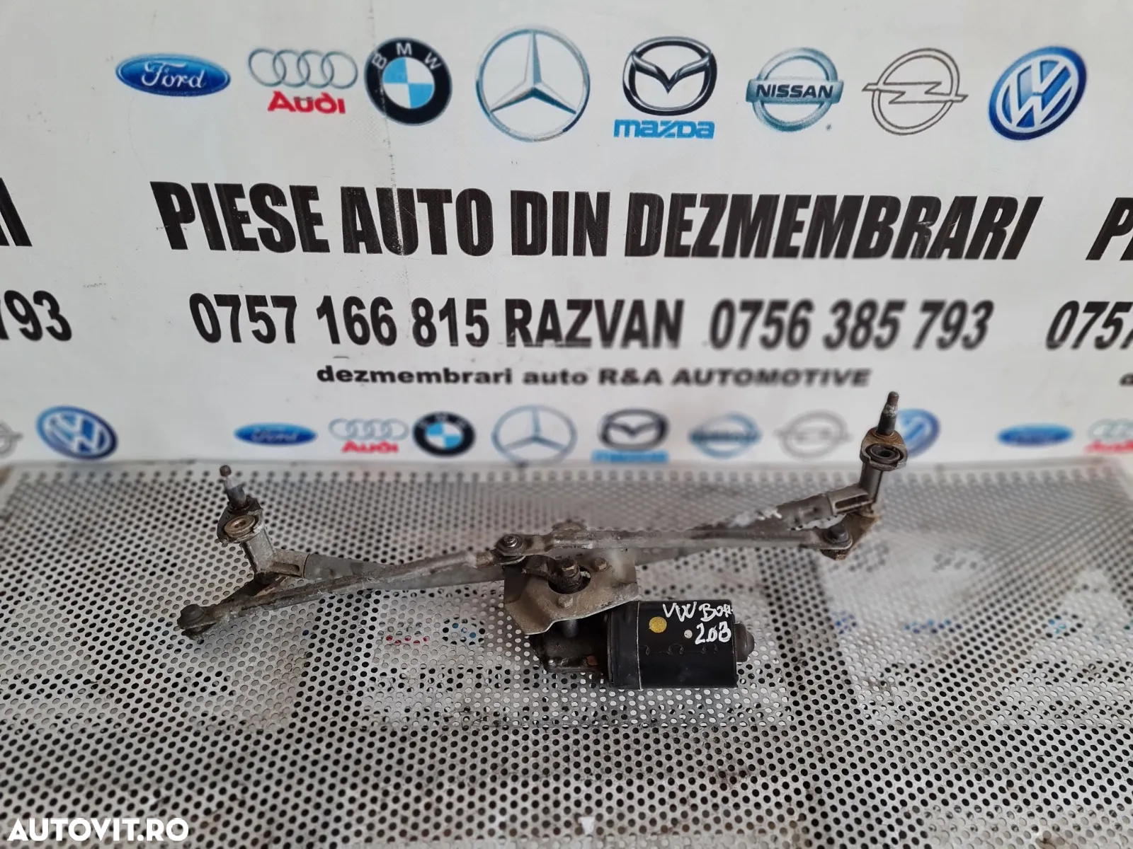Ansamblu Motoras Stergatoare Vw Golf 4 Bora - Dezmembrari Arad - 2