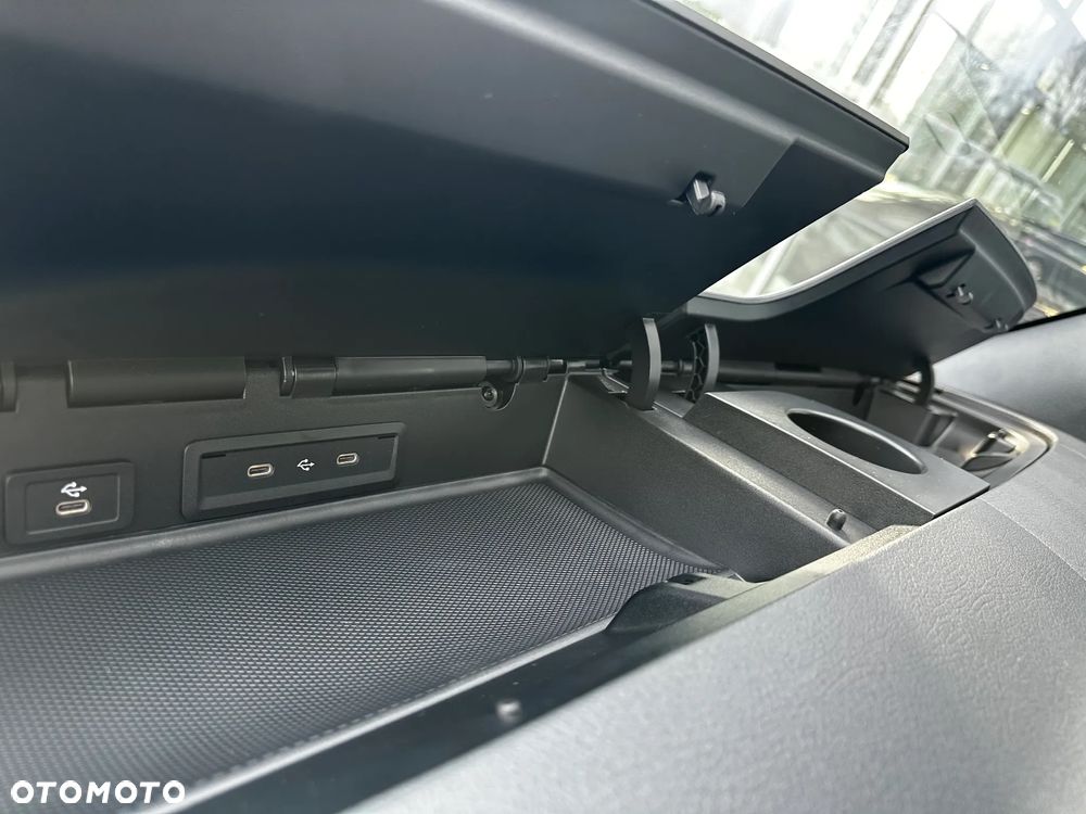 Mercedes-Benz Sprinter 319 CDI Furgon 3665 mm L2H2 - 28