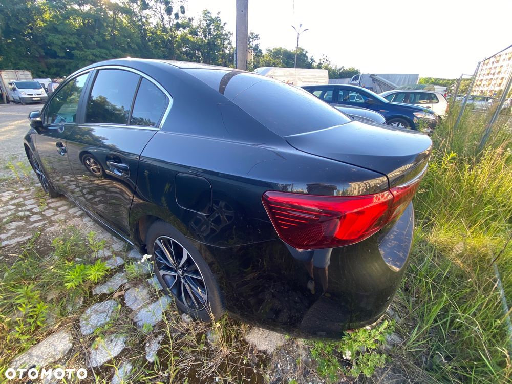 Toyota Avensis 2.0 D-4D Prestige - 1